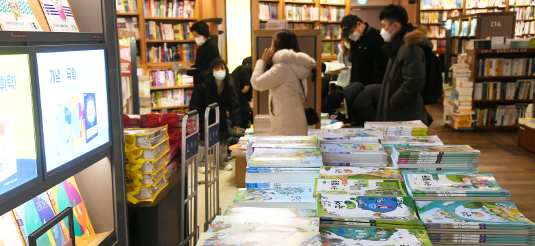 <font color="#ee4c4c">단독 </font>"일본산이 오히려 더 싸다니"…내년 종이값 또 오른다