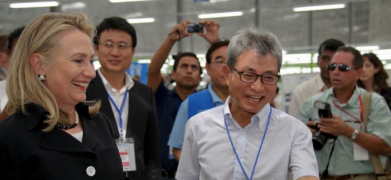 클린턴 부부 구애에 1000억 쾅!…한국 기업 '통 큰' 투자